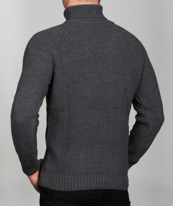 Vyriškas pilkos spalvos megztinis aukštu kaklu